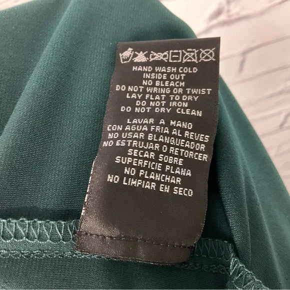 Night Way Lace Bodice Prom Dress, Size 8 - Picture 13 of 14